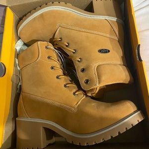 Size 11 heeled lugz boots.
